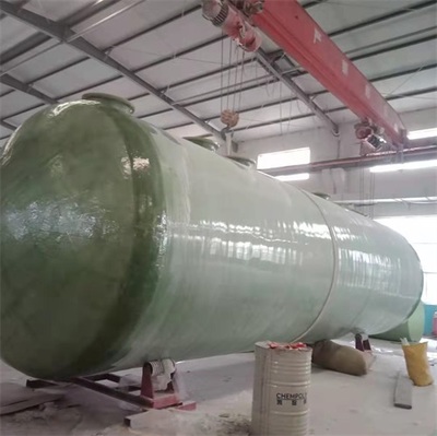 河北立式玻璃鋼儲罐-河南臥式玻璃鋼儲罐價(jià)格