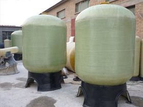 玻璃鋼儲罐 性能、應用與維護